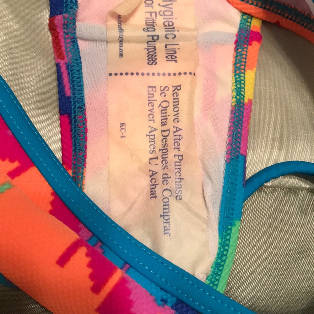 2 Piece Swimsuit 🎉2X HP🎉 - Picture 5 of 5
